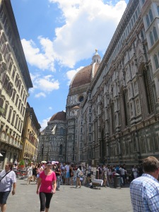 Keramaian kota Florence di tengah teriknya sinar mentari